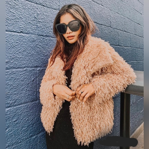 Greylin Pamela Faux Fur Feathery Jacket size Medium - Picture 7 of 10